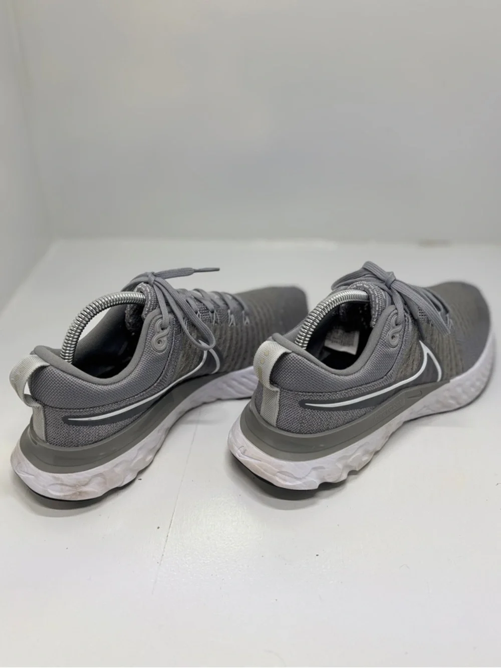Nike React Infinity Flyknit Women’s Running Shoes size 9.5 Gray White Athletic